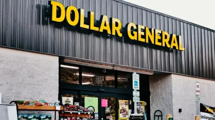 Why Dollar General may be the worst job in america?-featured image